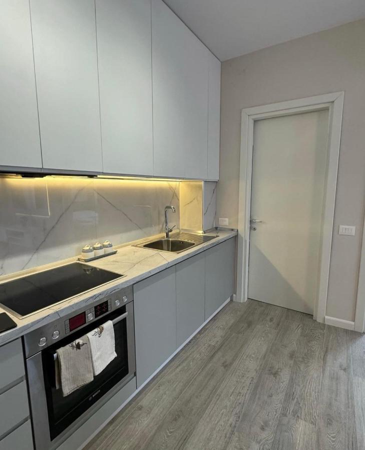 Sc Tirana Centre Apartment Eksteriør billede